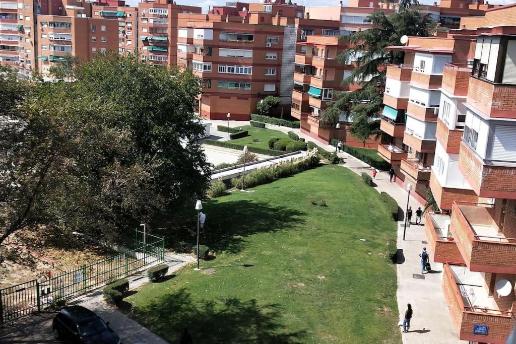 Palomar Móstoles SuperHost con Garaje 5 Pax Exterior foto